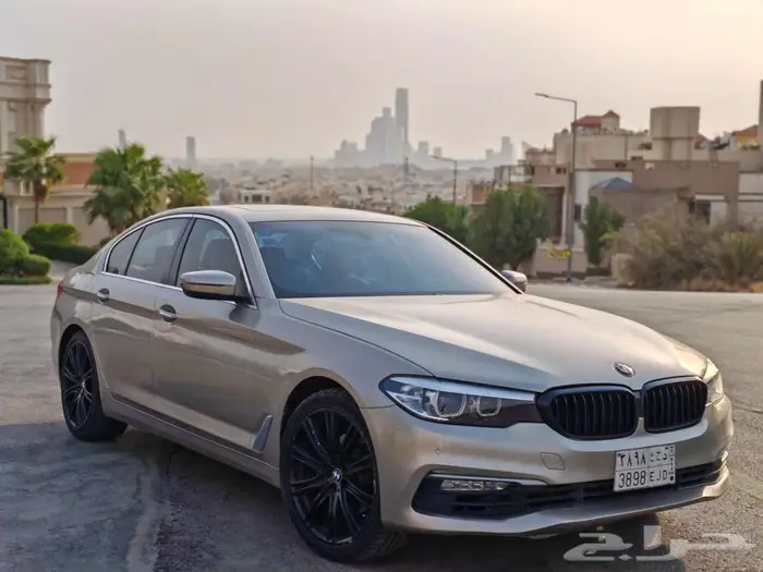 للبيع بي ام 520 12