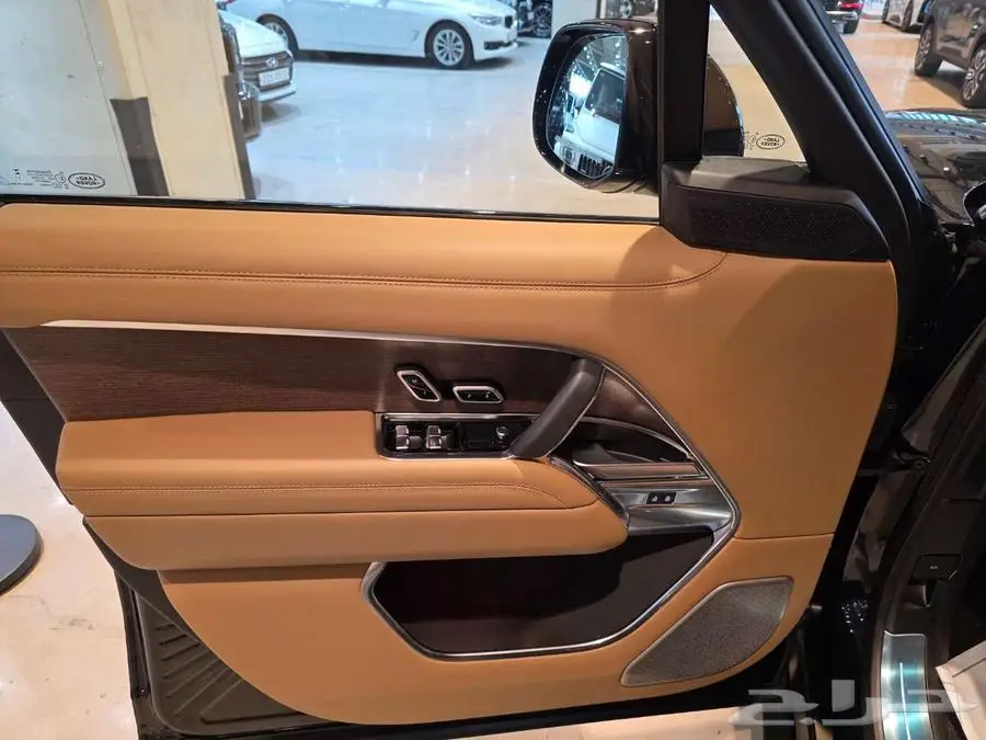رنج روفر p530 ab 2025 18