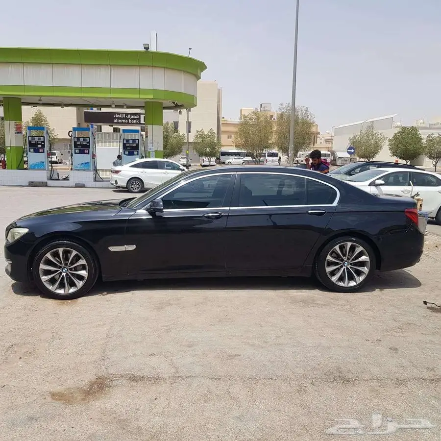 BMW 730 Li 2015 0