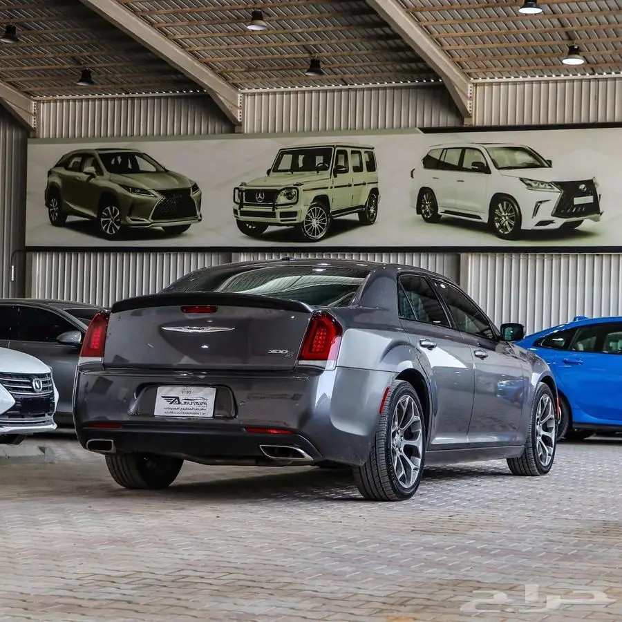 كرايزلر 300s 2020 17