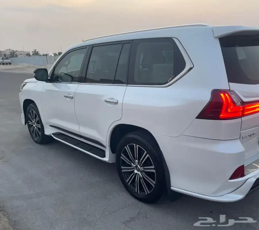 DD 2018 - LX570 4