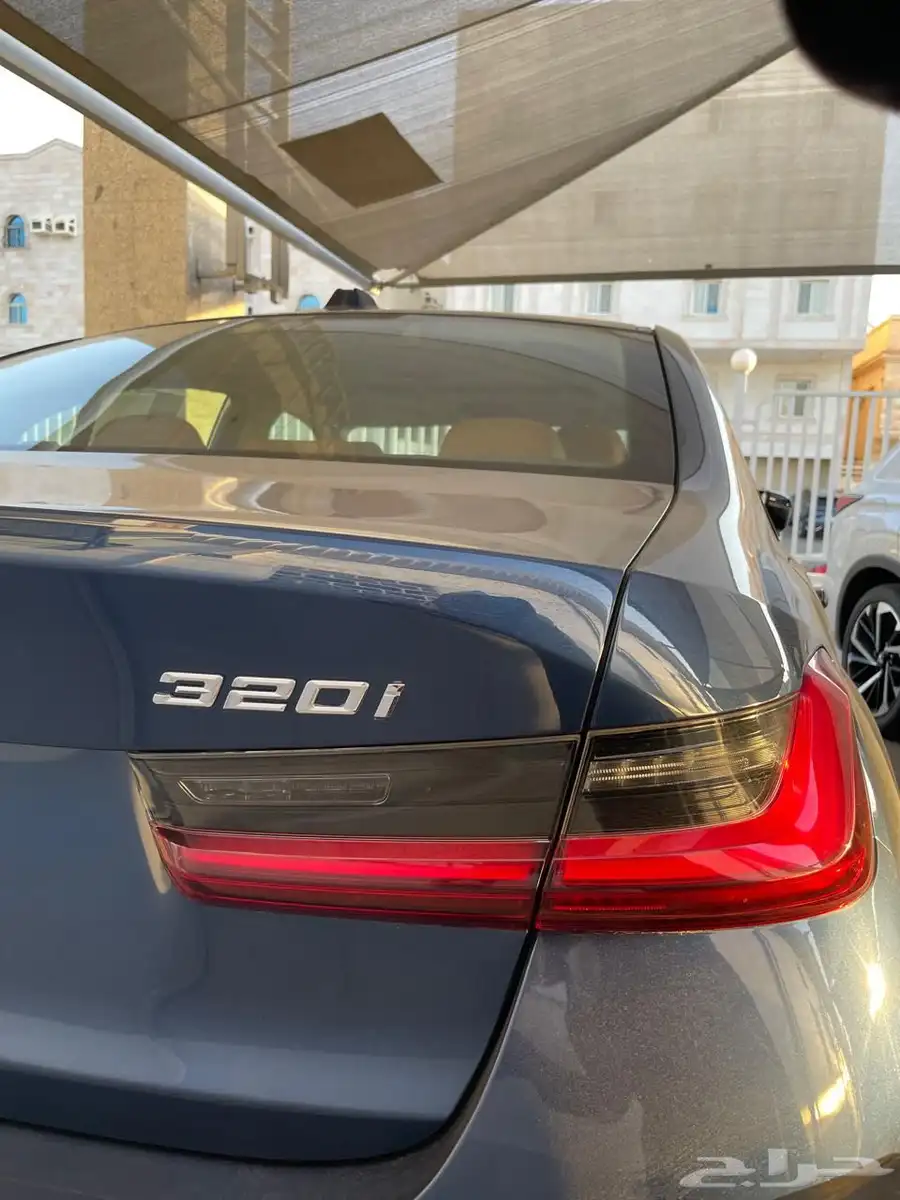 bmw 320i 34