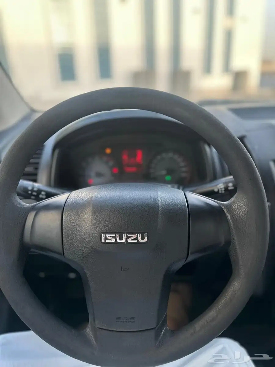 ايسوزو ديماكس 2018 9