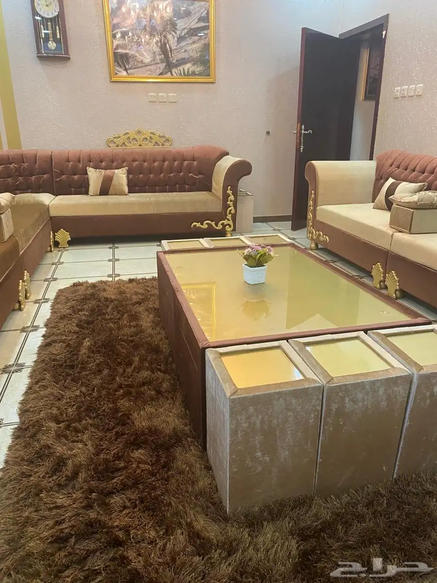 طاولات وخدمة وسجاد وبروايز ستاير 6