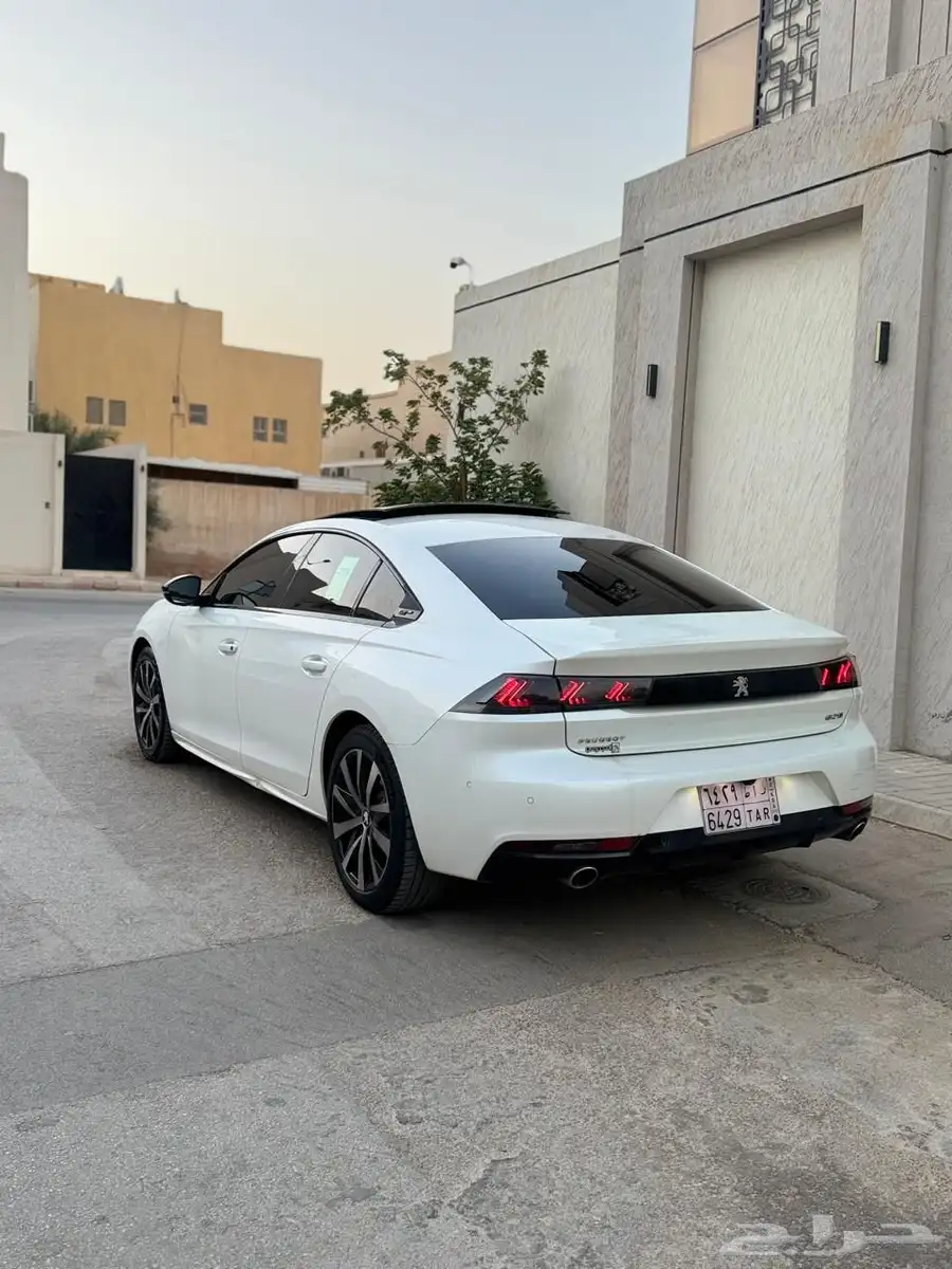 بيجو 508 2021 ماشي 28km 8