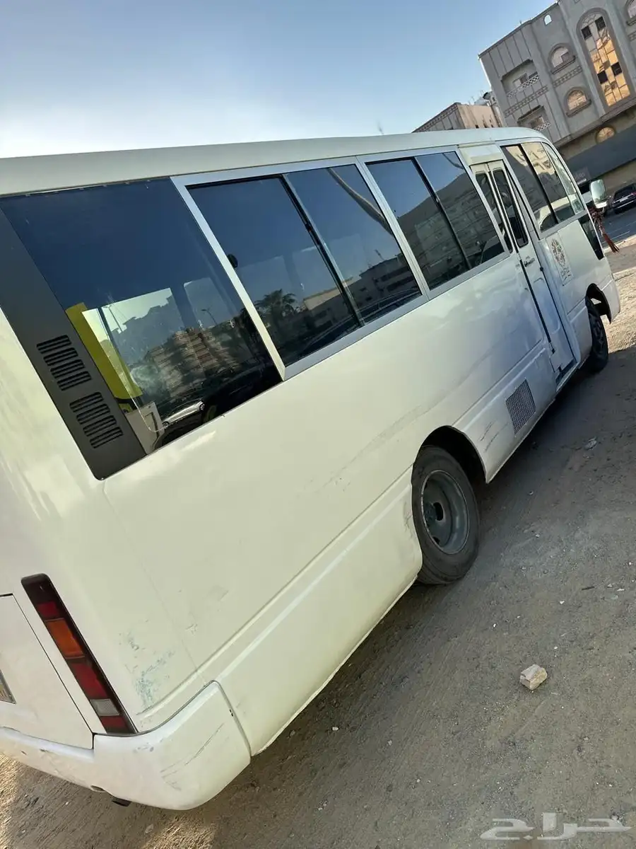 باص نيسان سلفيان 4