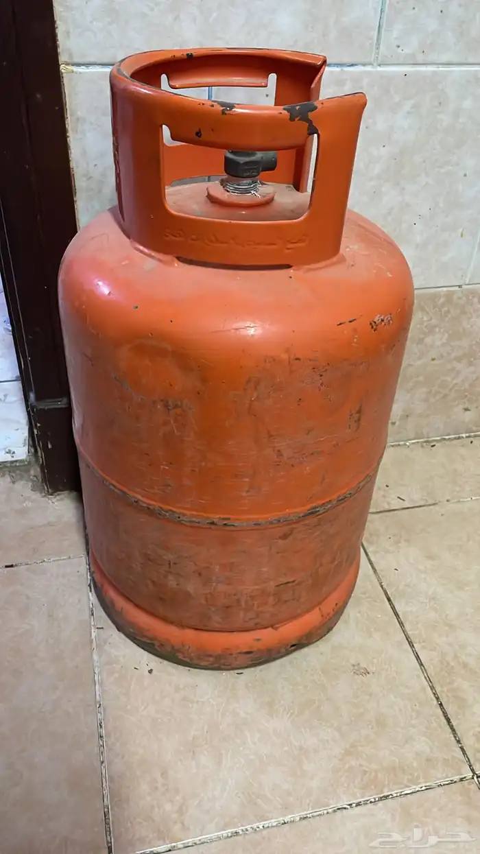 تكيف شباك 18 وحده واسطوانه غاز للبيع 1