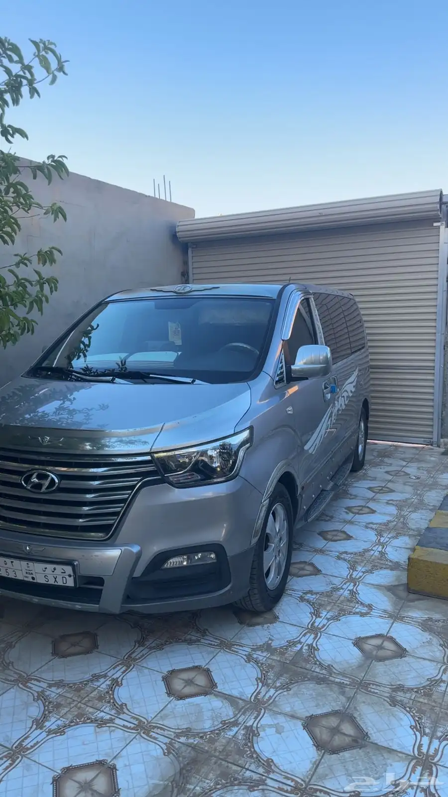 فان باص 2020 للبيع عداد 170 0