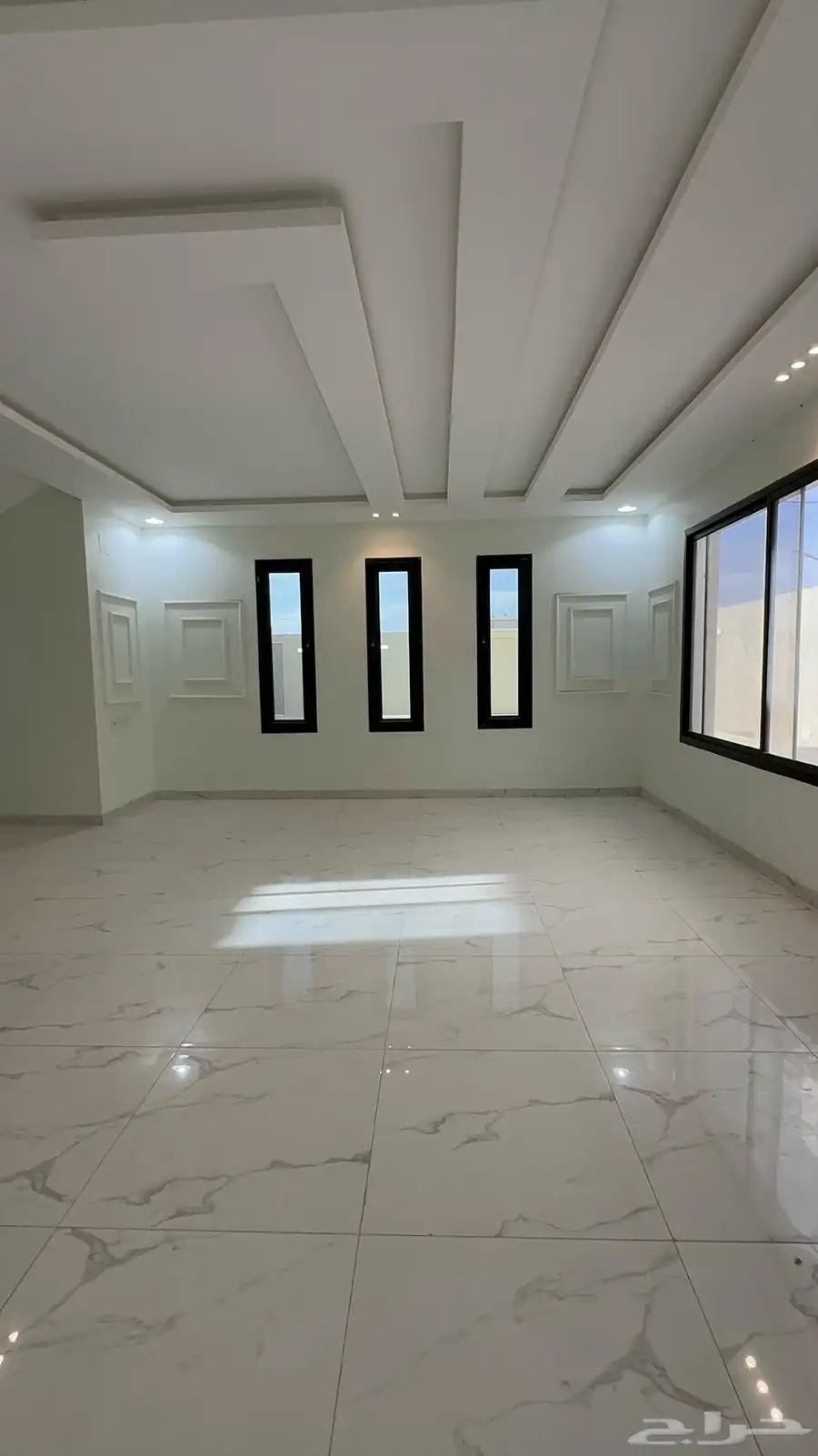 للبيع فيلا حي المستقبل مساحة 630 3