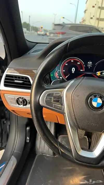 بي ام دبليو 740 2019 تم البيع 24