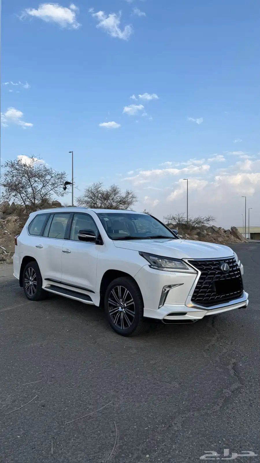 جيب لكزس 2021 سعودي LX 570 . 6