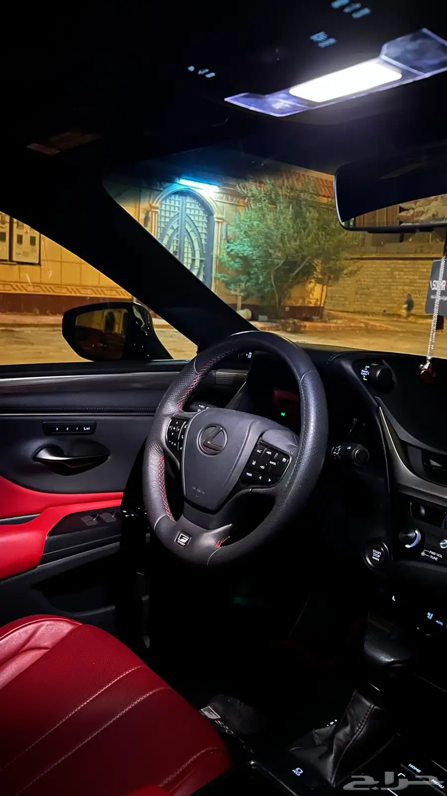 لكزس ES F SPORT 6