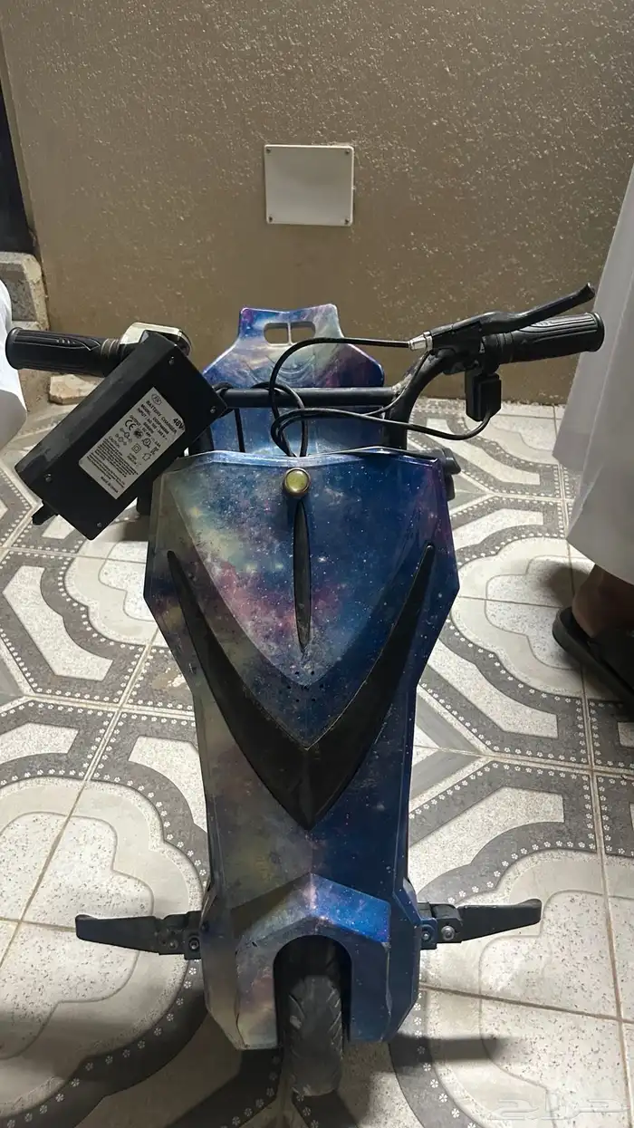 سيارة اطفال استعمال شهرين وسكوتر حجم كبير بحاله ممتازه 2