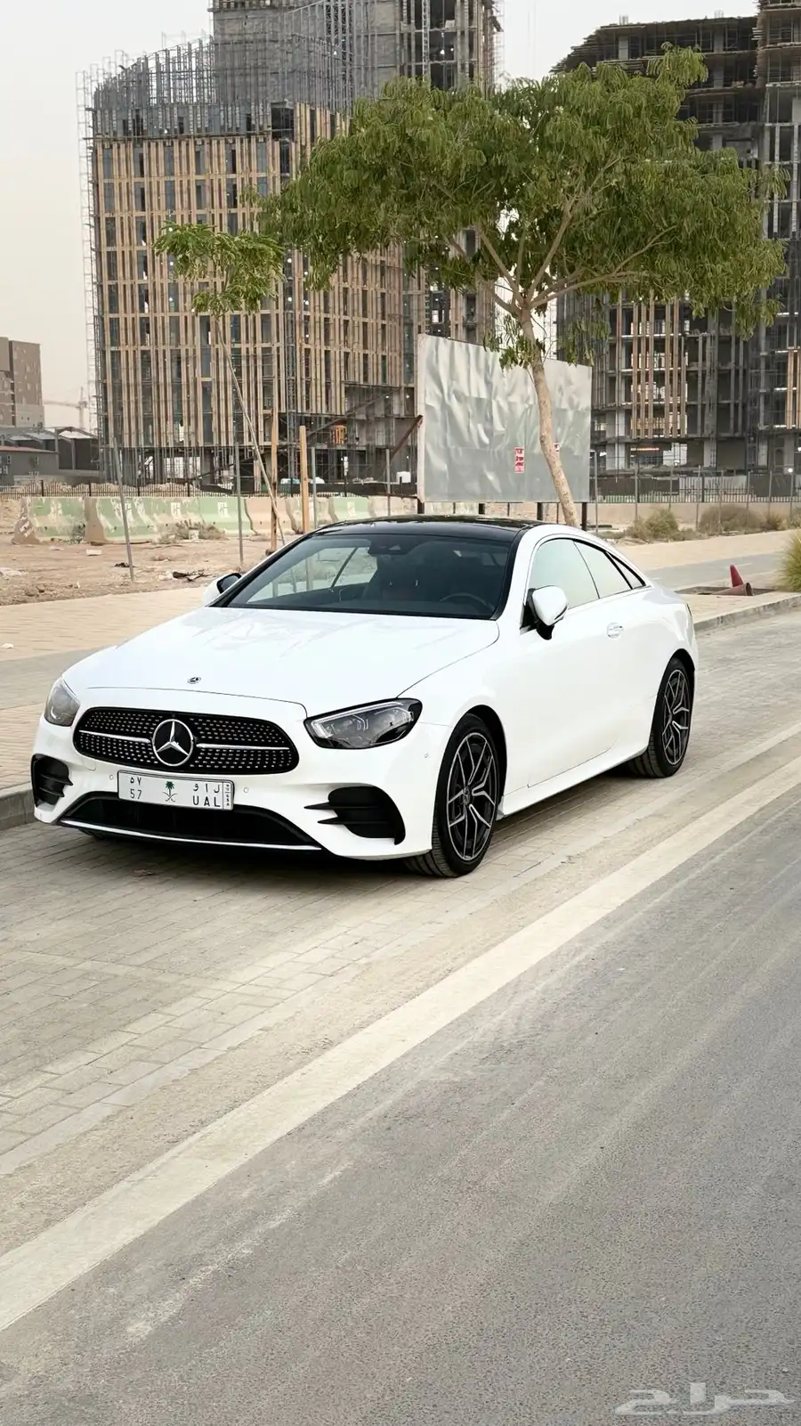 مرسيدس E200 4