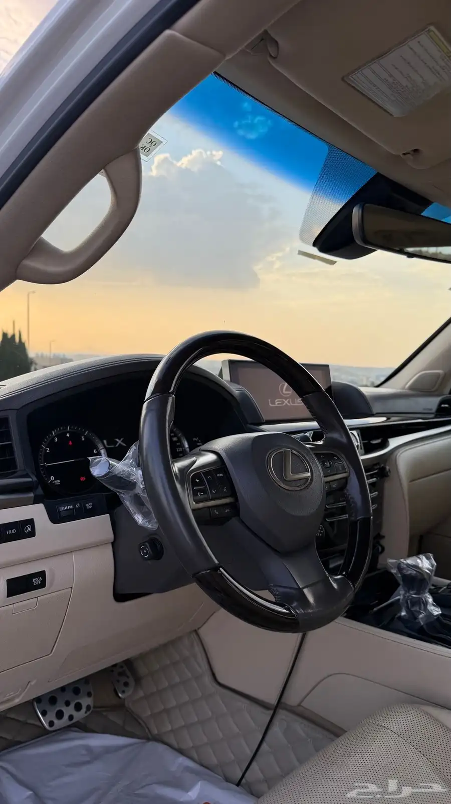 جيب لكزس 2021 سعودي LX 570 . 10