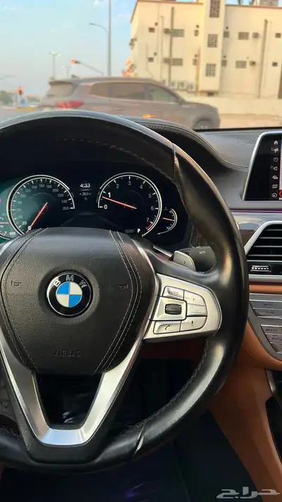 بي ام دبليو 740 2019 تم البيع 17