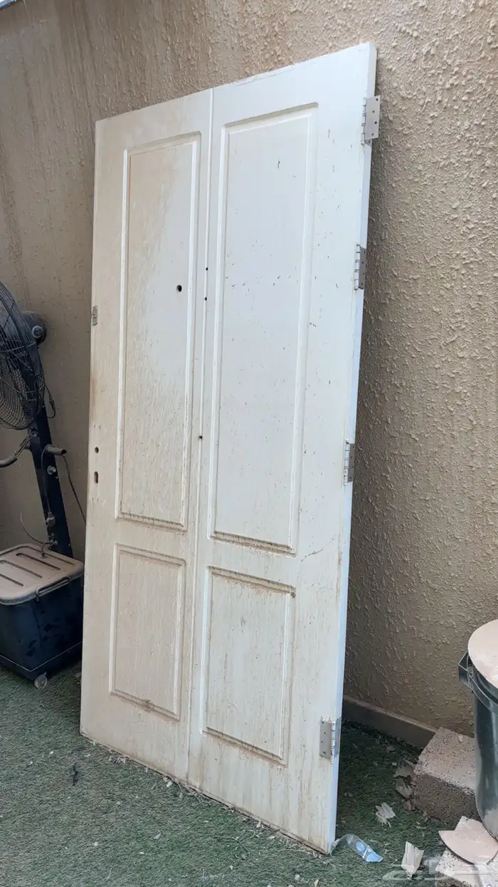 مروحه وباب وكرسي 1