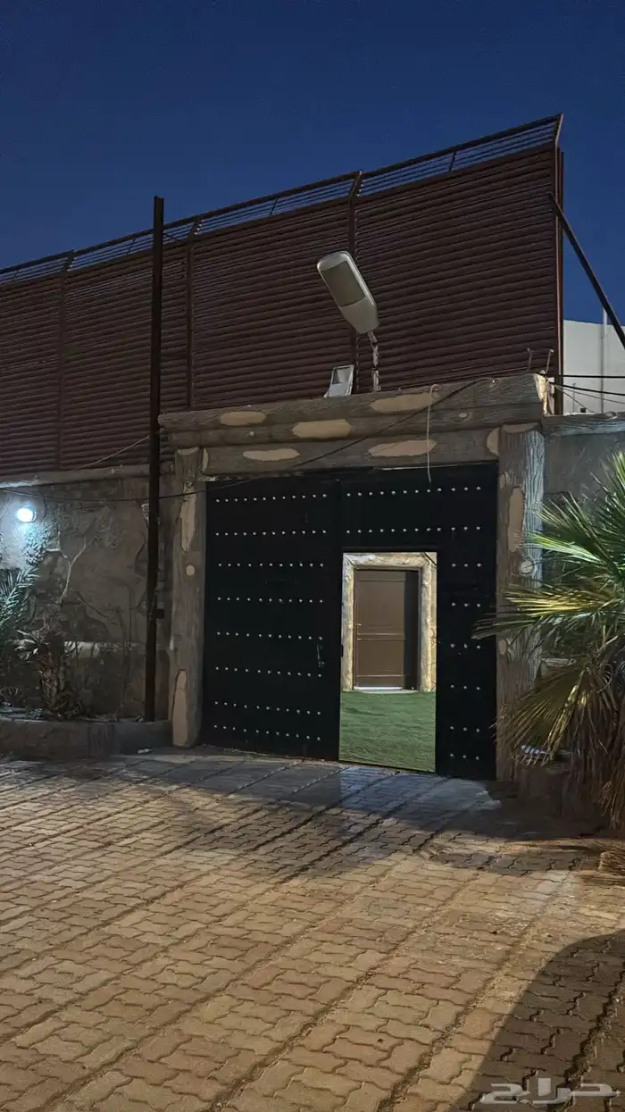 استراحة قسمين في الحمراء ب500 ريال 1