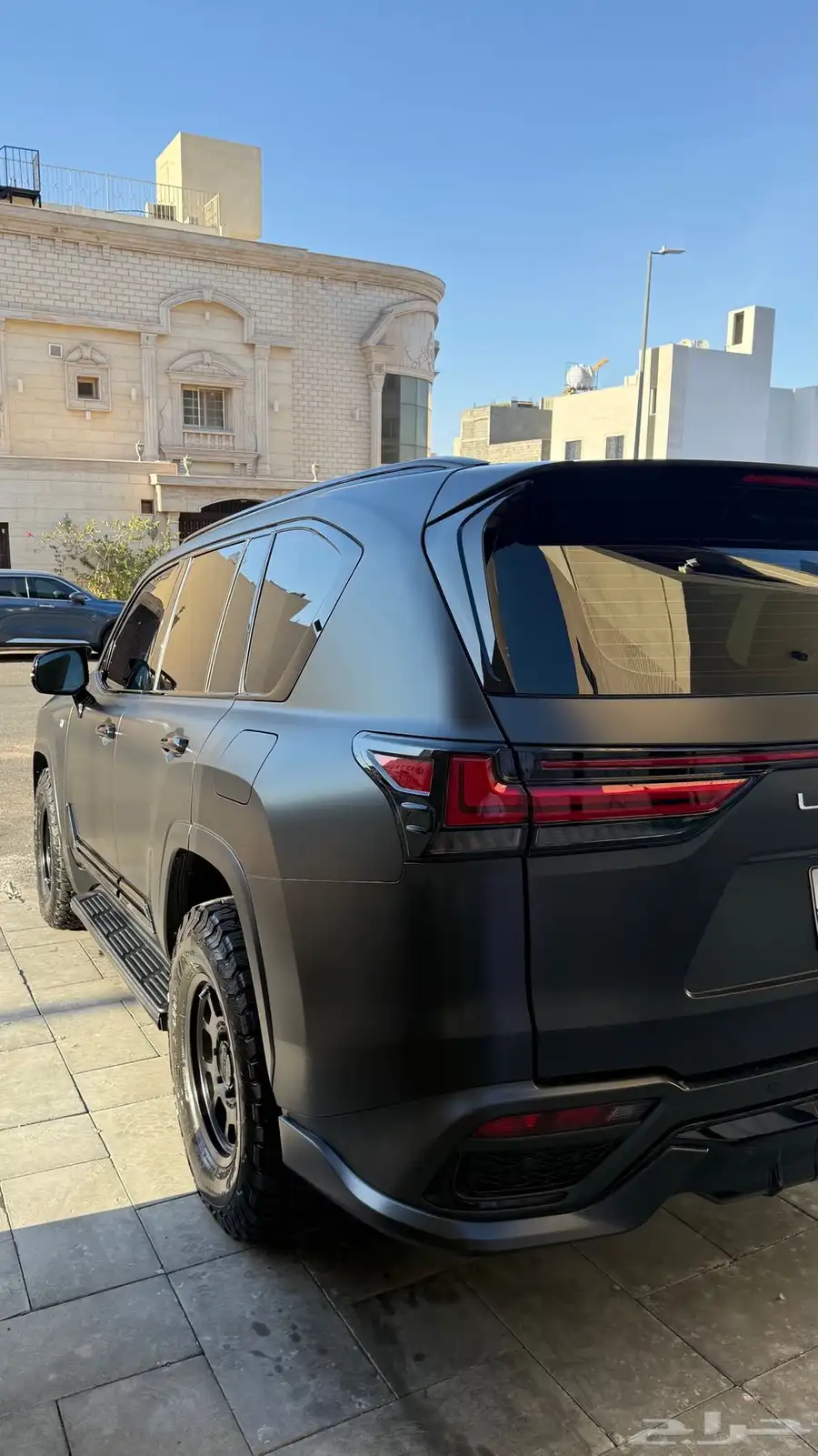 لكزس Lx600 F sport 2024 3