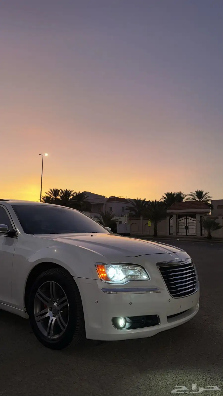 Chrysler Limited 7
