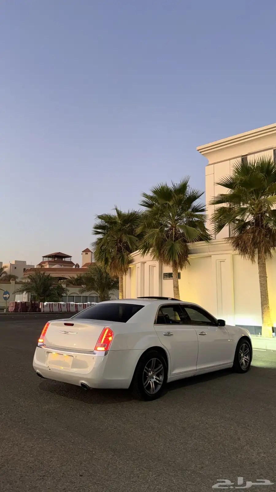 Chrysler Limited 5