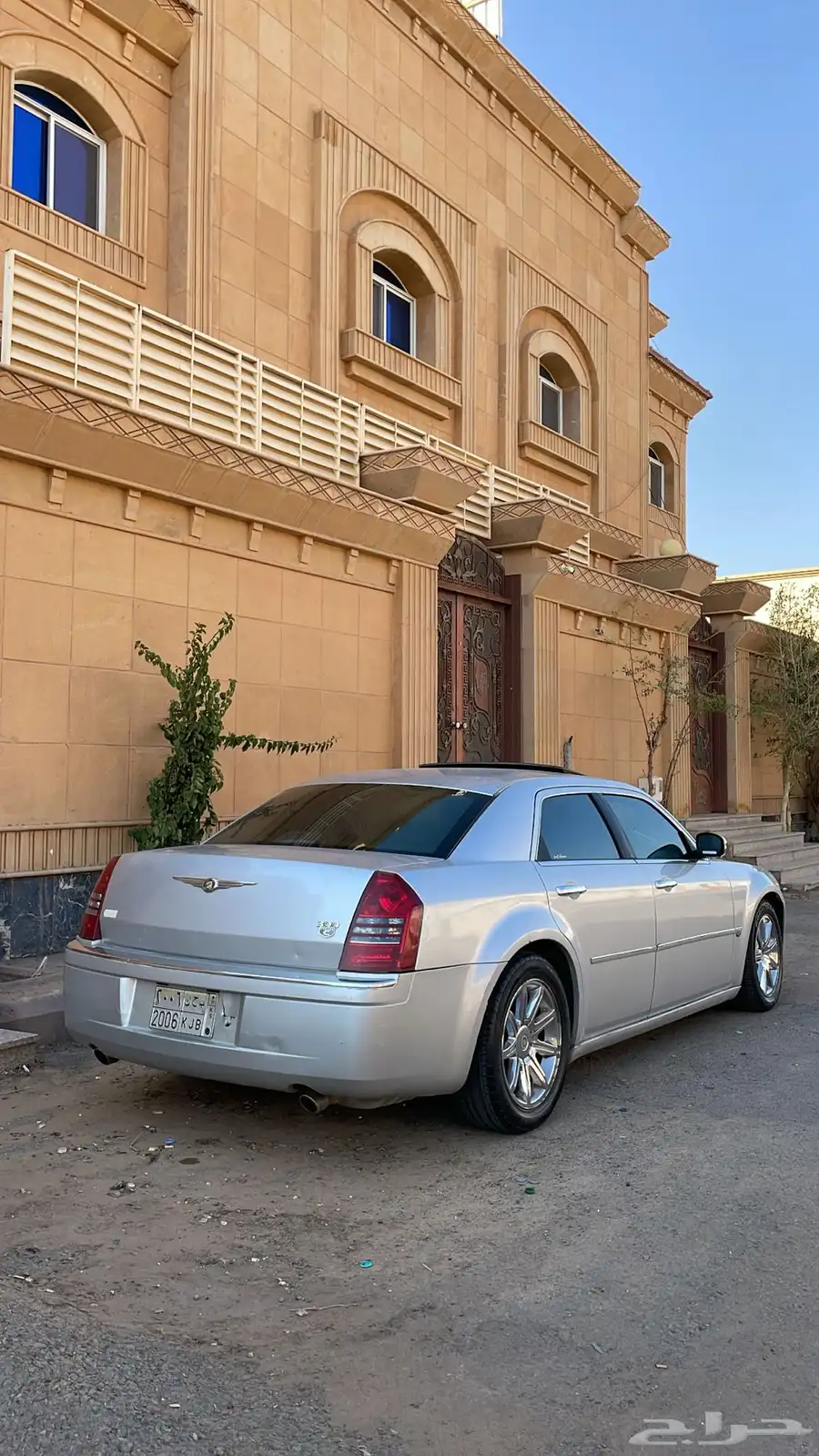 كرايسلر C300 2006 V8 1