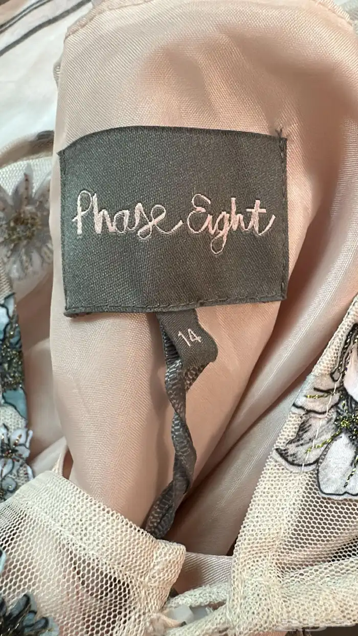 فستان من ماركة Phase aight البريطانيه 1