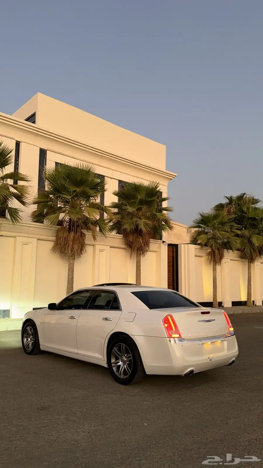 Chrysler Limited 6