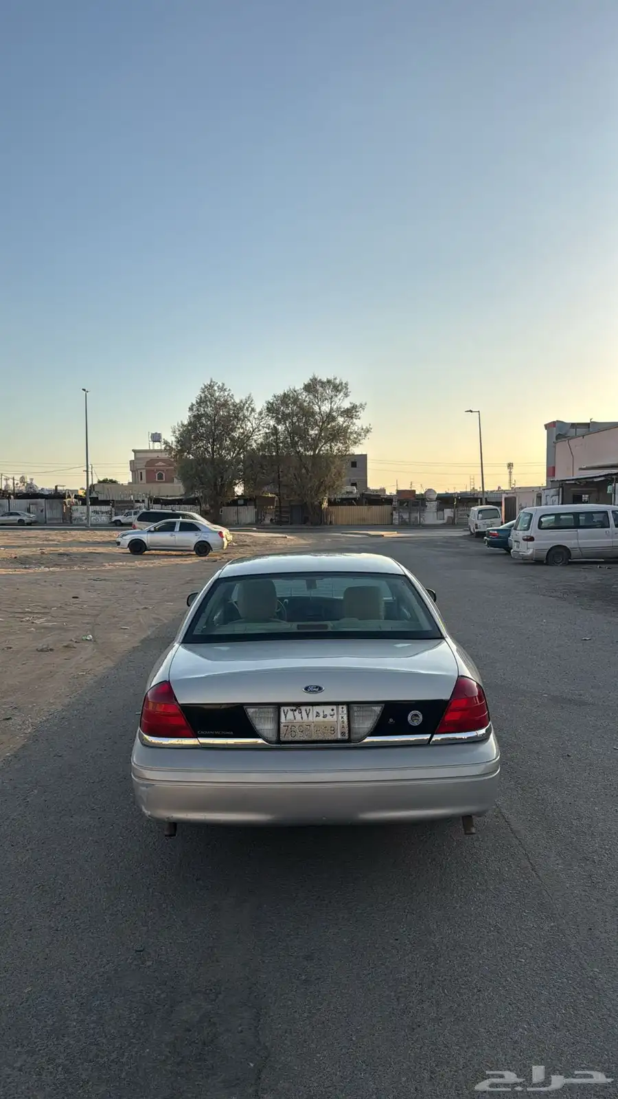 فورد فكتوريا 1