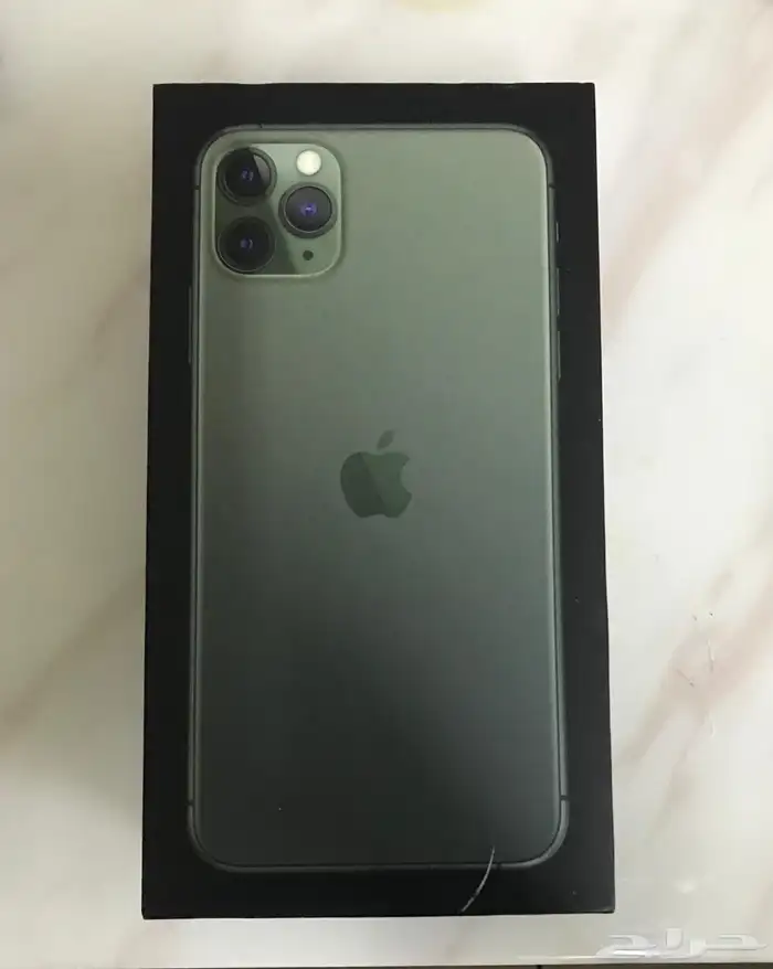 آيفون 11 برو ماكس قمة في النظافة شريحتين 0