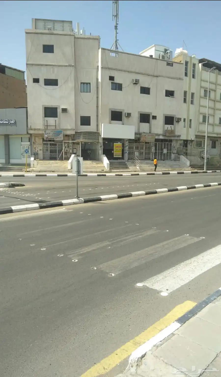 محلات تجارية للإيجار 4