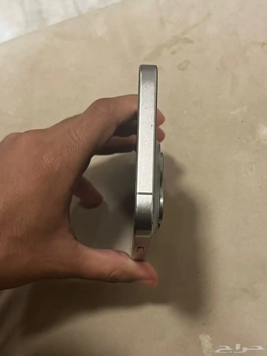 ايفون 3