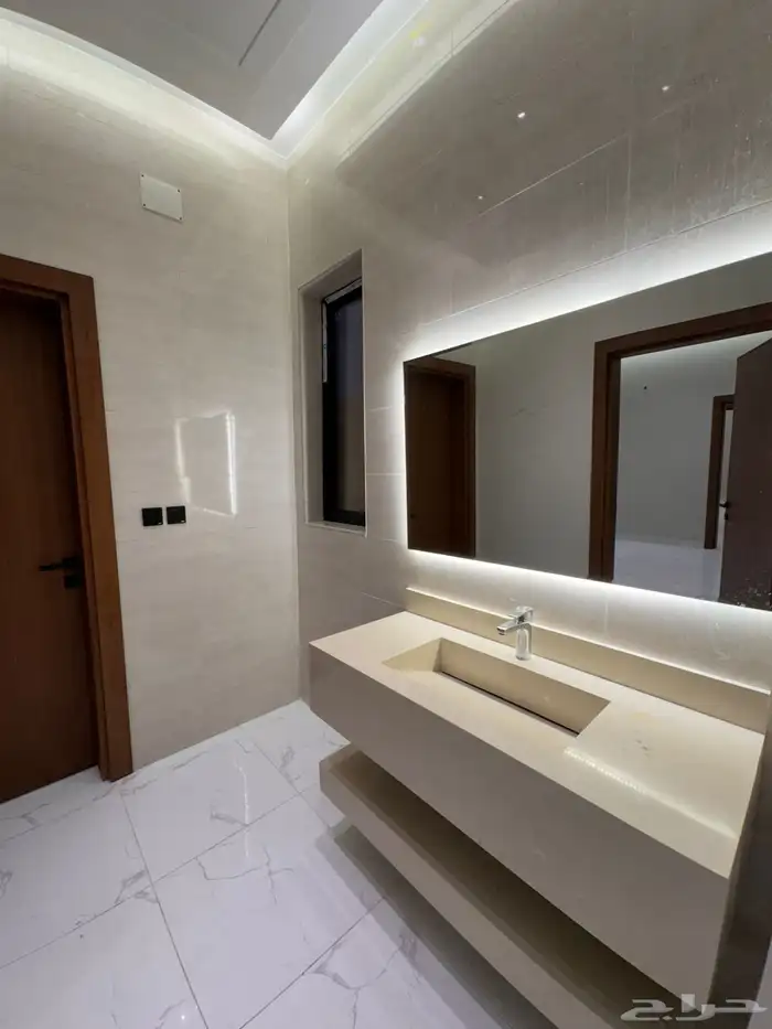 دور وملحق للبيع بحي السويس 16