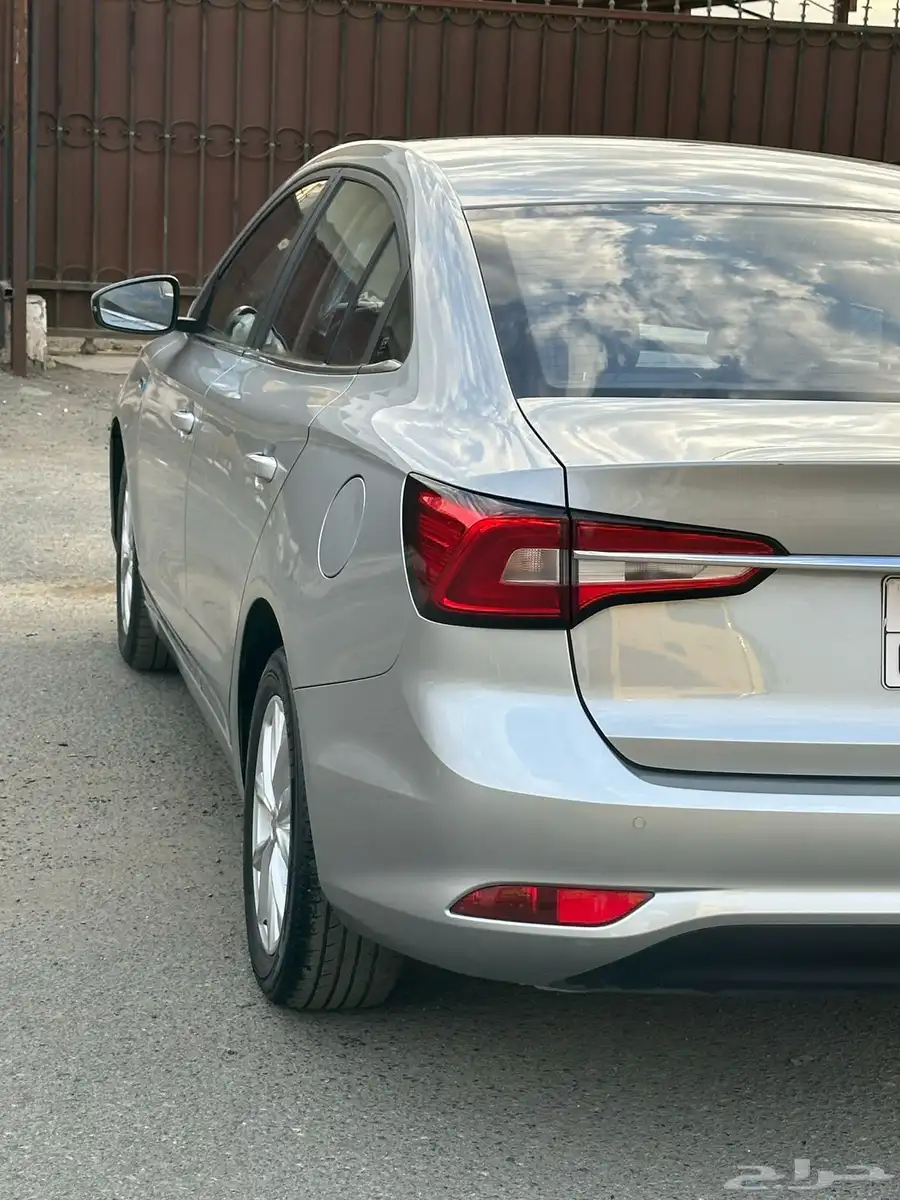MG   5   2022   نص فل   البيع 27000 الف 17
