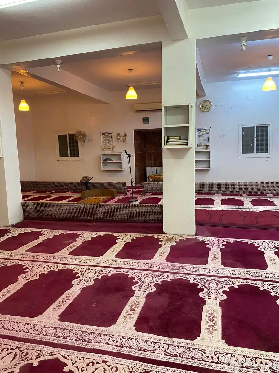 مسجد بحاجة إلى فرش 0