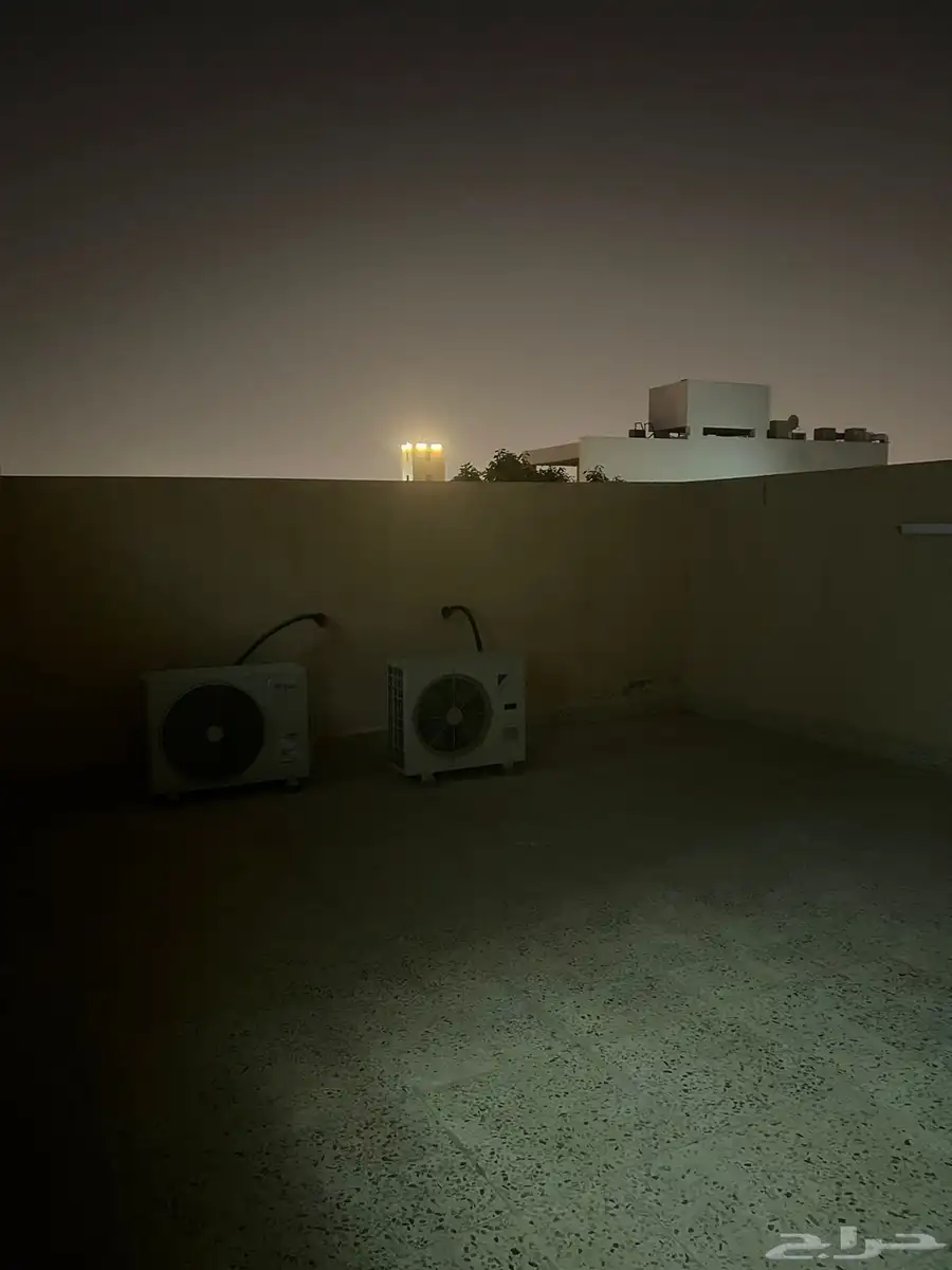 للإيجار دور اول فوق الارضي مع سطح مدخل خاص 1