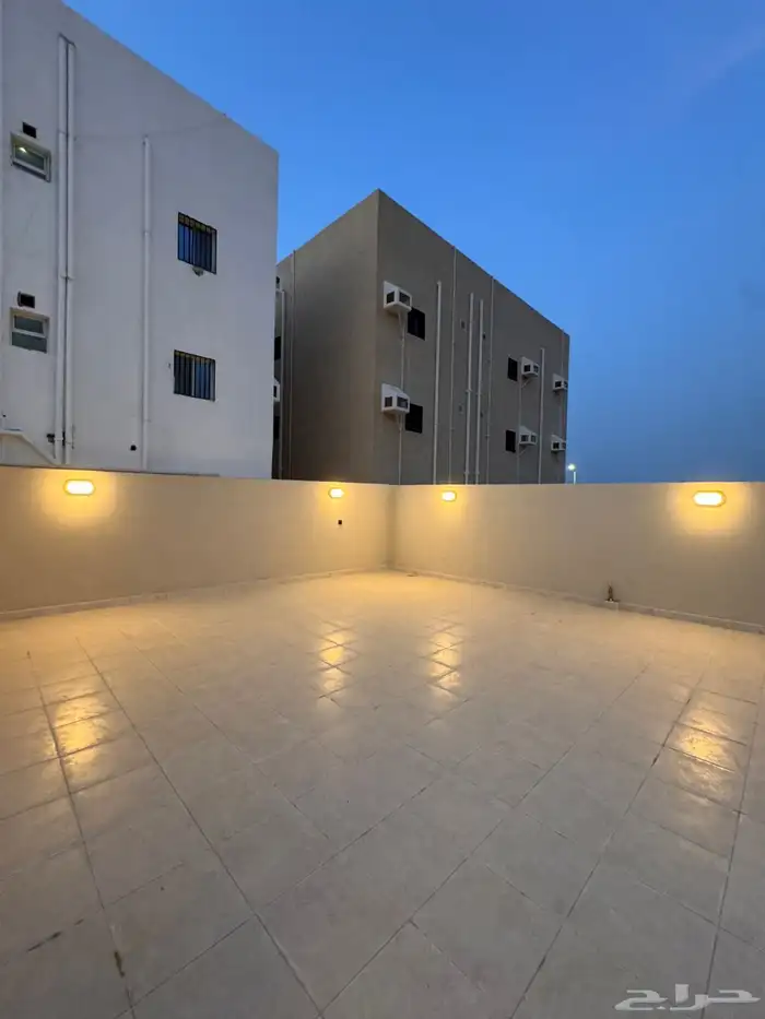 دور وملحق للبيع بحي السويس 14