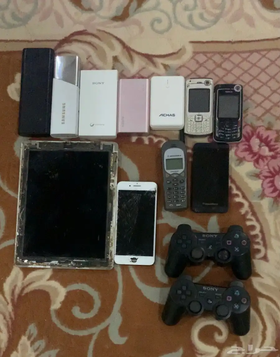 للبيع جوالات وشواحن 1