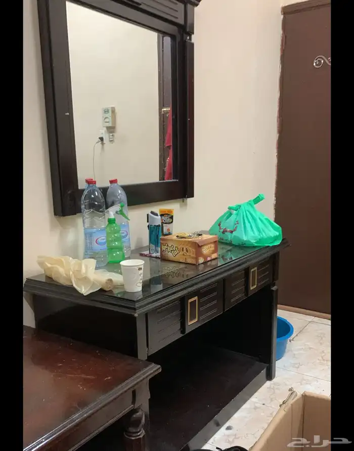 أغراض وأجهزة متفرقة للبيع لظروف السفر 1