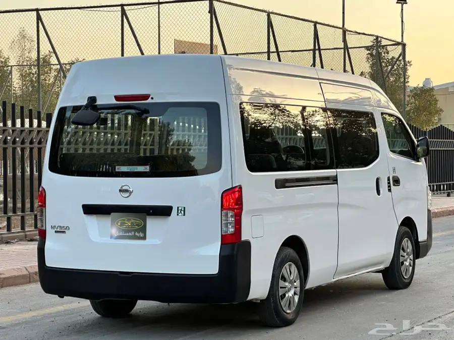 نيسان باص ركاب موديل 2019 سعودي قير عادي ديزل 5