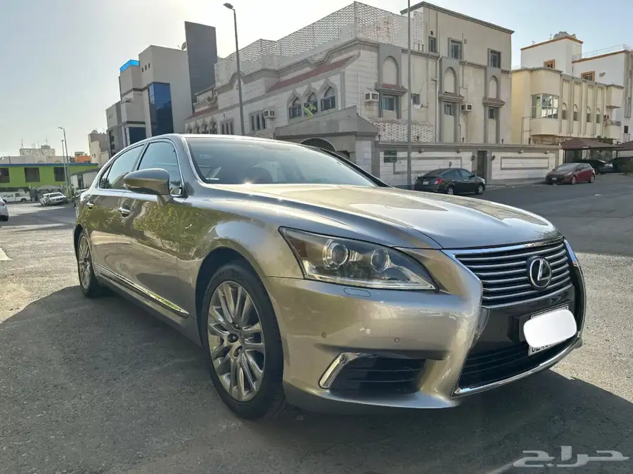 لكزس LS460 عداد قليل 2