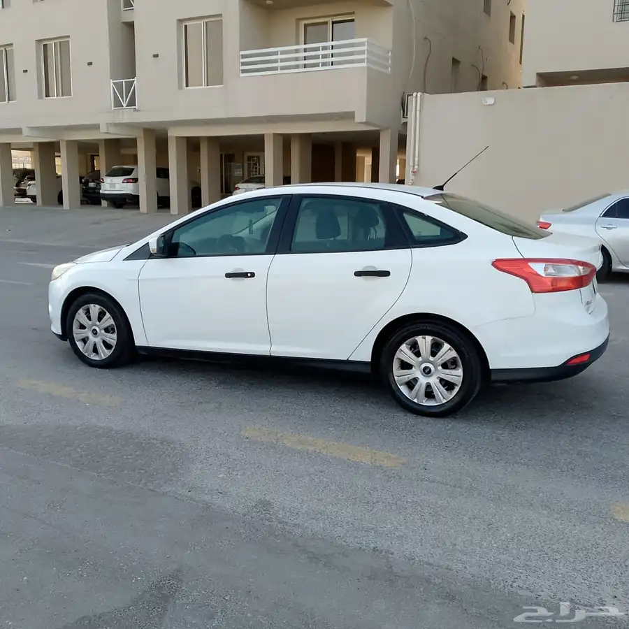 للبيع فورد فوكس 0