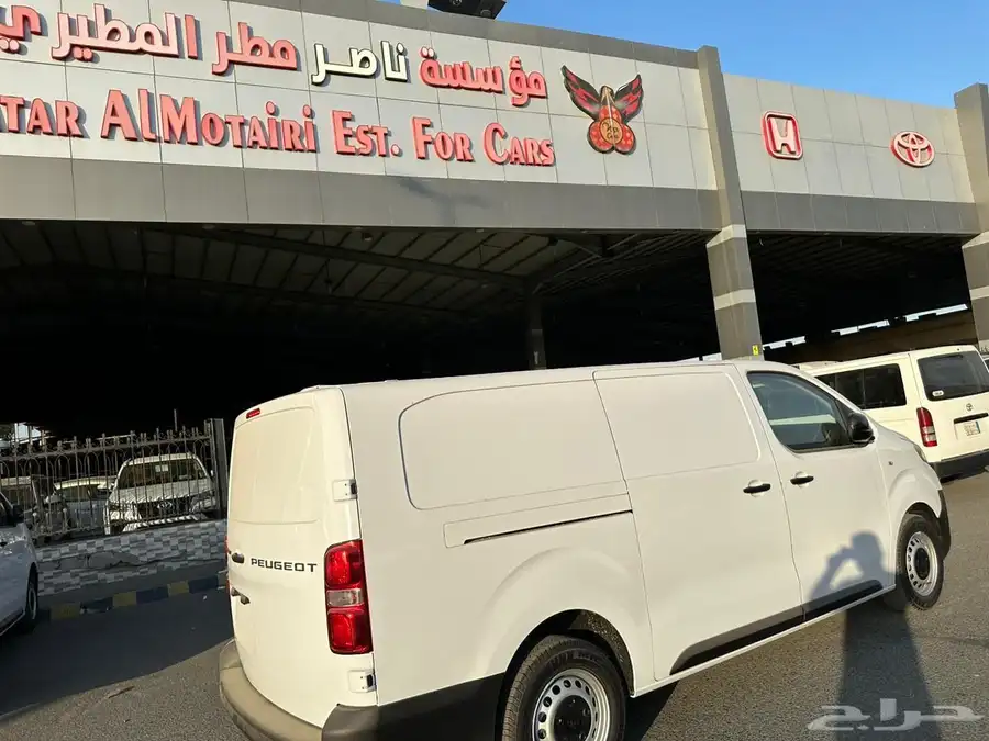 بيجو اكسبيرت فان بضاعه ديزل اوتوماتيك 2025 عرض خاص 3