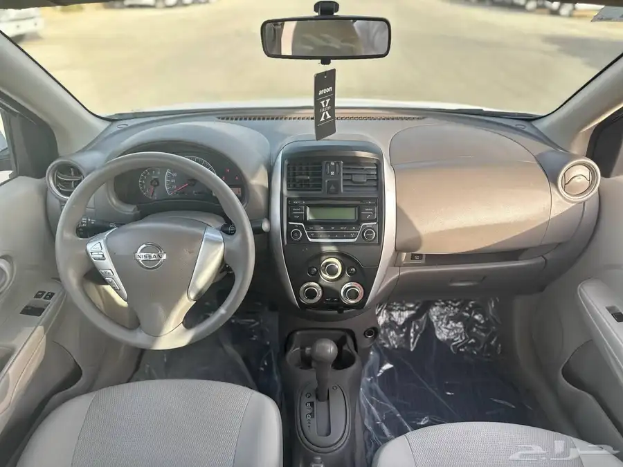 Nissan sunny 2022 5