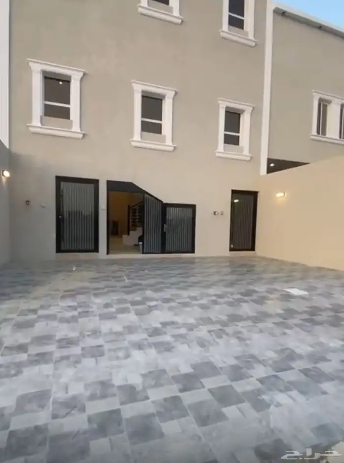 شقه مودرن للبيع الجبيل 3
