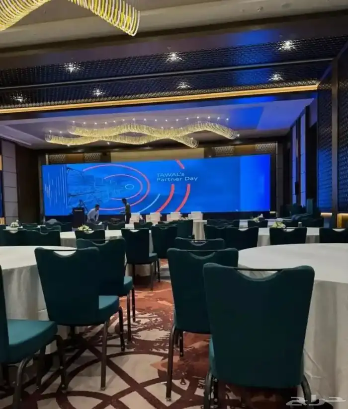 لتنظيم الفعاليات وإقامة المؤتمرات   شاشات - ستجيات 3