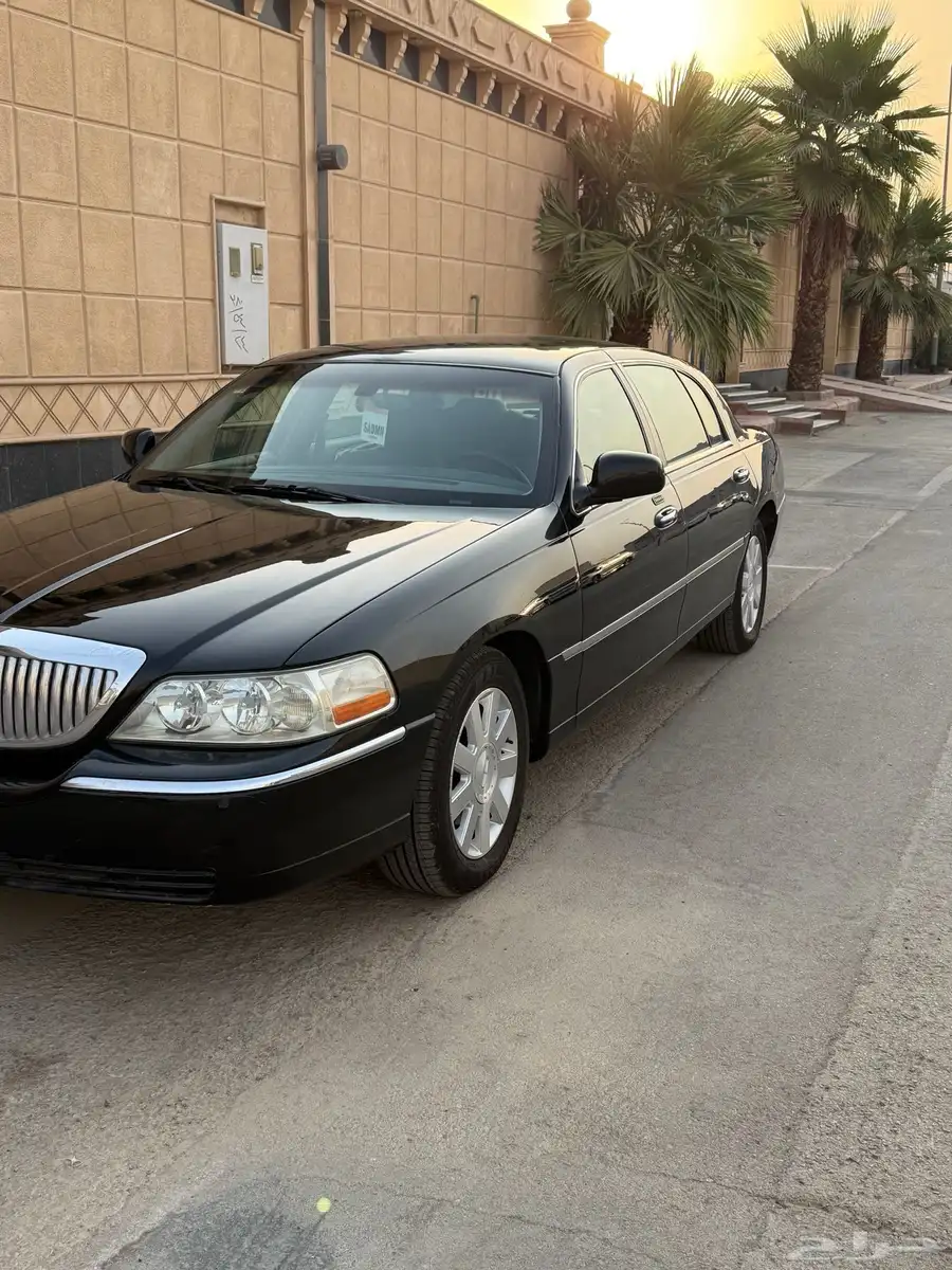 لنكن تاون كار 2003 4