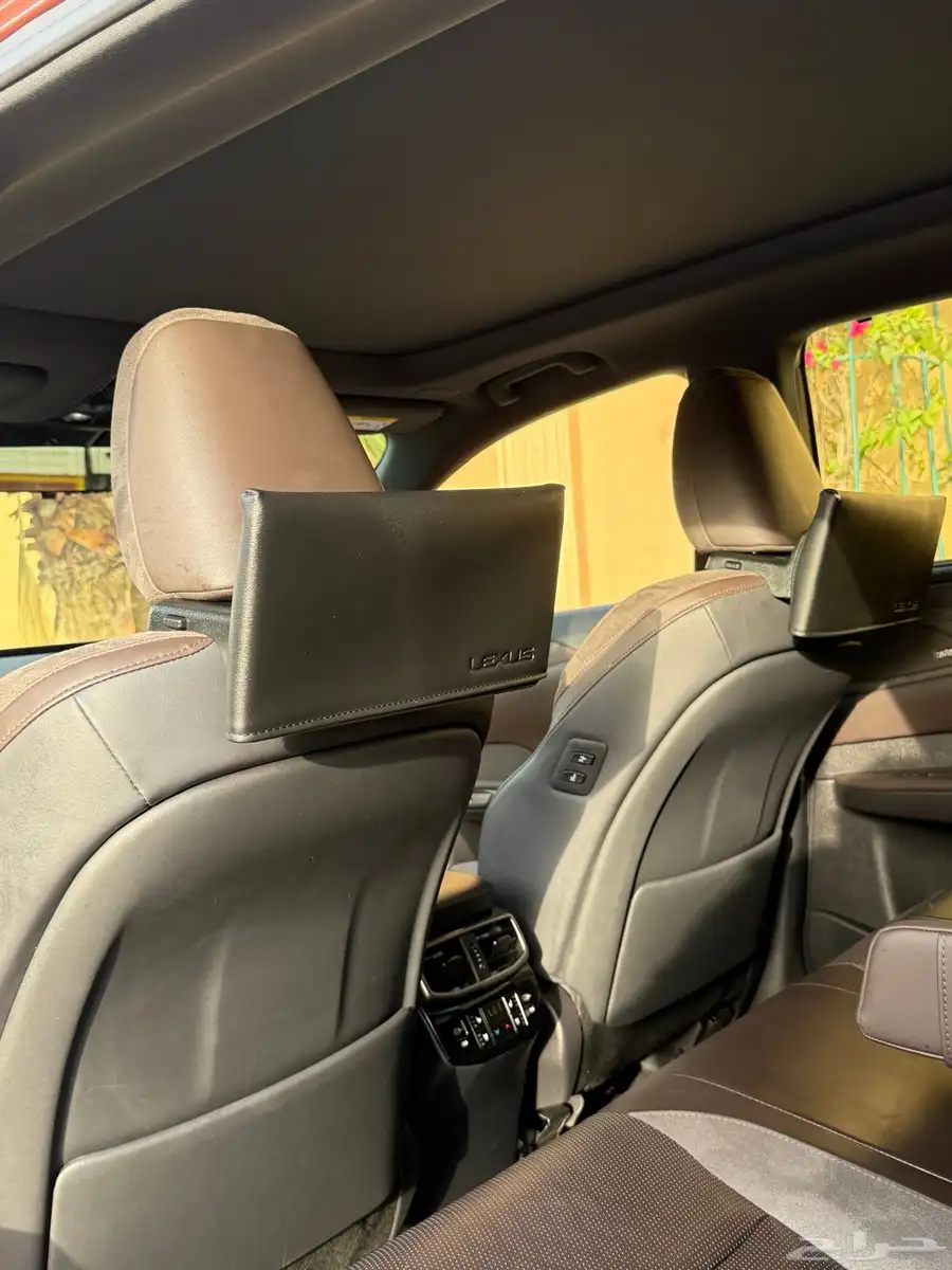 لكزس RX 350 فل كامل سعودي 2023 ( بحالة الوكالة ) 8