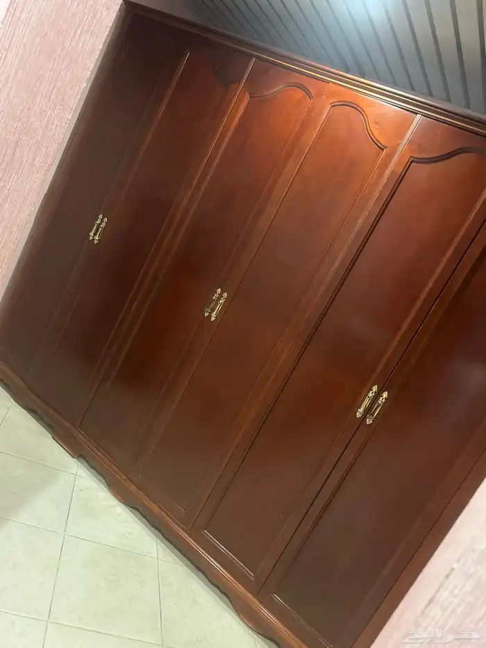 اثاث مستعمل من اسره أو نفر أو نفرين مع المكاتب مع الكنبات 15
