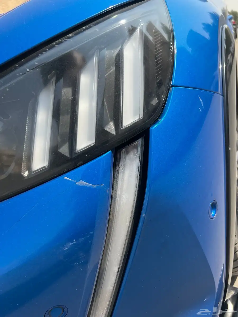 PEUGEOT 208 GT 5